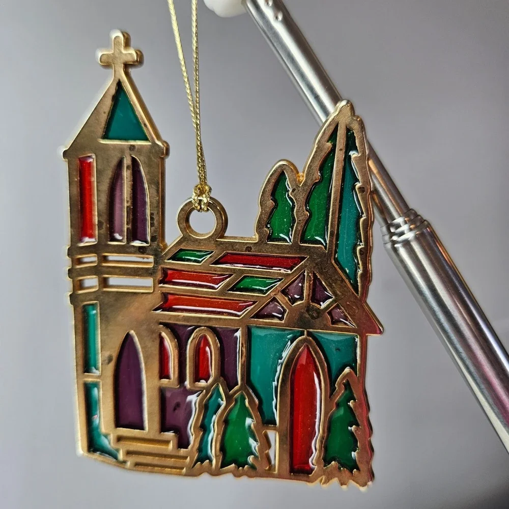Vtg Russ Berrie & Co Brass‎ Stained Glass Church Xmas Ornament Red Green Purple